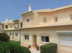 Отель Fairviews Villa on Boavista Golf Resort   Лагос